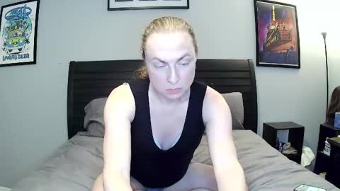 Vicki Stockings online show from February 16, 2026, 2:29 am