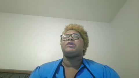 vickiryder56 online show from November 7, 2025, 7:25 pm