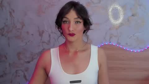 Vicky online show from December 1, 2025, 3:44 am