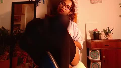 Vicky  online show from March 1, 2025, 1:11 am