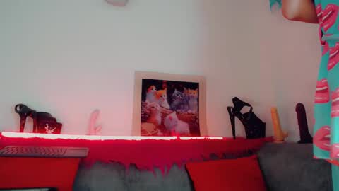 vicky_gill_ online show from October 10, 2025, 9:36 pm