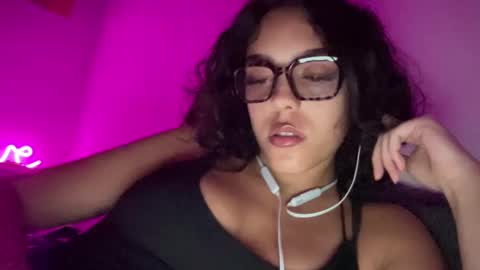 Goddess Victory  online show from February 28, 2025, 5:04 am