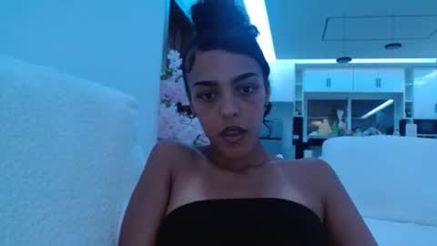 Snapshot of vickyyyx chatting on June 22, 2026, 12:02 am Goddess Victory online show from June 22, 2026, 12:02 am