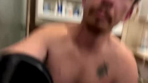 Snapshot of vicrobertson595 chatting on September 11, 2025, 6:24 am vicrobertson595 online show from September 11, 2025, 6:24 am