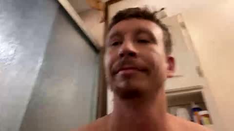 Snapshot of vicrobertson595 chatting on November 4, 2025, 6:29 pm vicrobertson595 online show from November 4, 2025, 6:29 pm