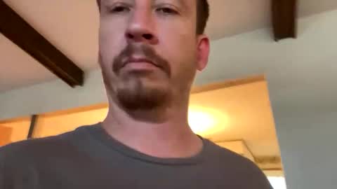 Snapshot of vicrobertson595 chatting on November 6, 2025, 6:31 pm vicrobertson595 online show from November 6, 2025, 6:31 pm