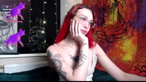 Snapshot of victori_luxury chatting on December 6, 2024, 5:00 pm victori_luxury online show from December 6, 2024, 5:00 pm