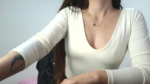 Victoria  online show from April 12, 2026, 4:50 am