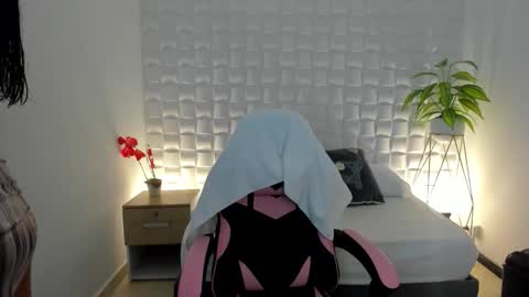 victoria online show from March 3, 2026, 8:48 pm