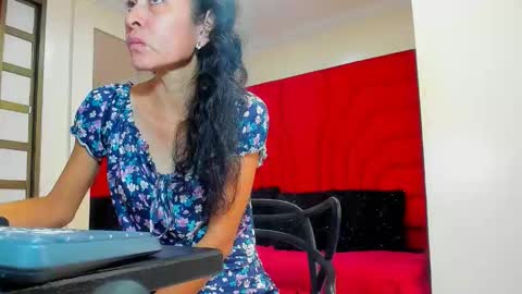 Snapshot of victoria__grey_ chatting on May 14, 2026, 7:31 pm Victoria grey online show from May 14, 2026, 7:31 pm