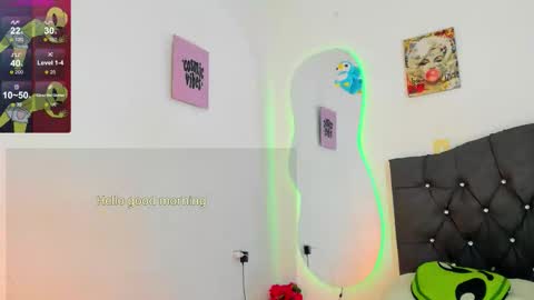 Snapshot of victoria_alien chatting on October 20, 2025, 5:13 pm Victoria independent model online show from October 20, 2025, 5:13 pm