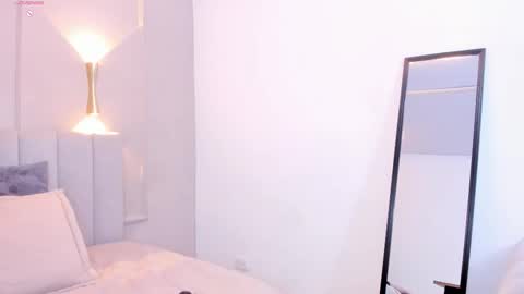 victoria  online show from February 13, 2026, 7:54 pm