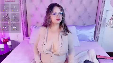 victoria_cherry_ online show from April 16, 2026, 11:11 am