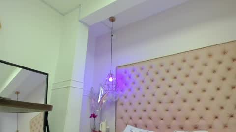 Snapshot of victoria_kitt chatting on June 7, 2026, 6:22 pm victoria_kitt online show from June 7, 2026, 6:22 pm