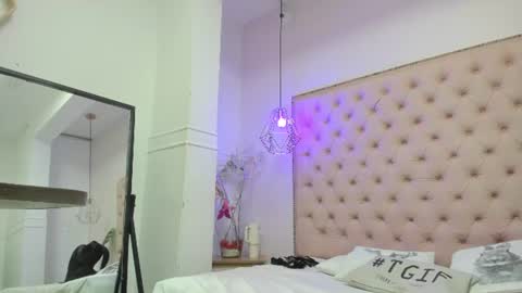 Snapshot of victoria_kitt chatting on June 29, 2026, 7:14 pm victoria_kitt online show from June 29, 2026, 7:14 pm