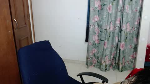 victoria online show from November 29, 2025, 3:20 am