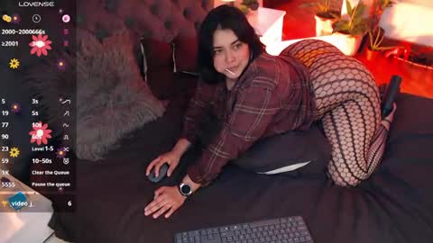 Snapshot of victoria_monteroo chatting on May 10, 2026, 12:38 am Call me Vic online show from May 10, 2026, 12:38 am