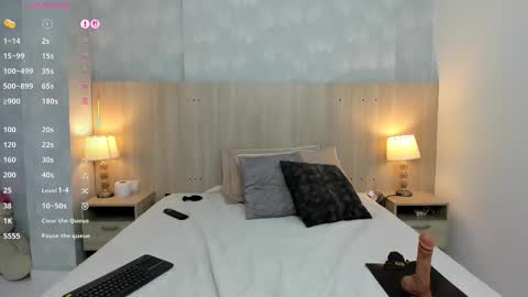 victoria_pachon online show from February 20, 2026, 7:25 pm