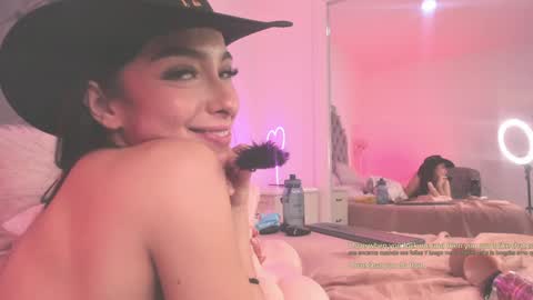 victoria_watsson online show from February 8, 2025, 3:21 pm