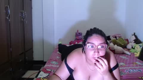 Snapshot of victoriaa_silva chatting on June 11, 2026, 2:11 am Victoria Silva online show from June 11, 2026, 2:11 am
