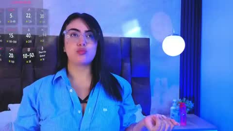 Victoria Andrade online show from April 11, 2026, 12:42 pm