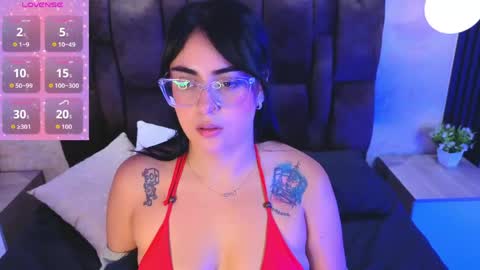 Snapshot of victoriaandrade chatting on May 12, 2026, 2:36 pm Victoria Andrade online show from May 12, 2026, 2:36 pm