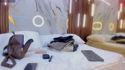 Snapshot of victoriaduarte chatting on April 18, 2026, 9:15 pm Victoria online show from April 18, 2026, 9:15 pm