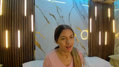 Snapshot of victoriaduarte chatting on April 23, 2026, 8:00 pm Victoria online show from April 23, 2026, 8:00 pm