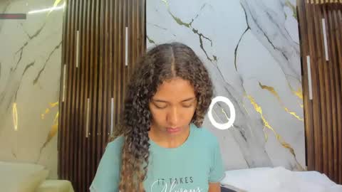 Snapshot of victoriaduarte chatting on May 21, 2026, 8:16 pm Victoria online show from May 21, 2026, 8:16 pm