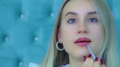 Snapshot of victoriahopson chatting on October 5, 2025, 6:34 am Victoria online show from October 5, 2025, 6:34 am