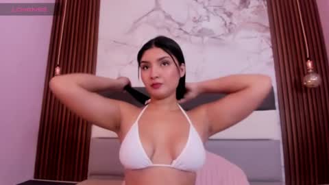 Snapshot of victoriamoreti chatting on August 3, 2026, 12:43 pm Vic online show from August 3, 2026, 12:43 pm