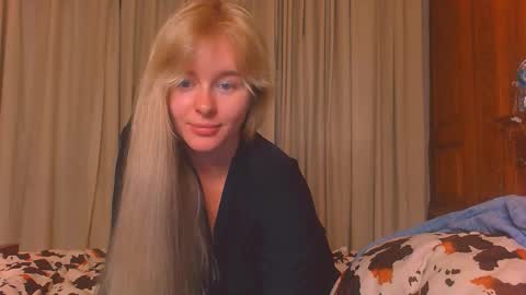 Snapshot of victoriande chatting on February 1, 2026, 1:53 pm Eva and Victor online show from February 1, 2026, 1:53 pm