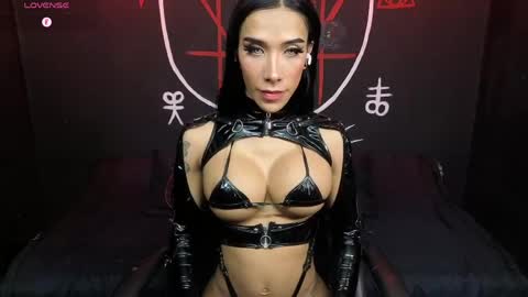 Snapshot of victoriavampire666 chatting on May 17, 2026, 10:50 pm Victoria Vampire online show from May 17, 2026, 10:50 pm