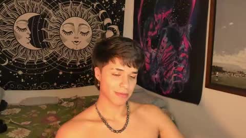 Victorino Jhonson online show from January 8, 2025, 9:01 pm