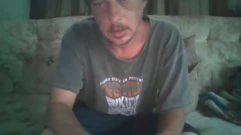 Snapshot of vids1977 chatting on September 19, 2025, 1:23 pm vids1977 online show from September 19, 2025, 1:23 pm