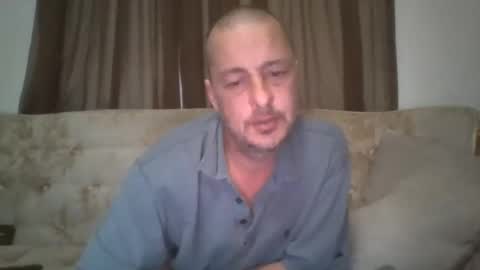 Snapshot of vids1977 chatting on November 6, 2025, 3:07 am vids1977 online show from November 6, 2025, 3:07 am