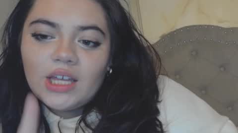 viennavisabelle online show from February 11, 2026, 7:02 am