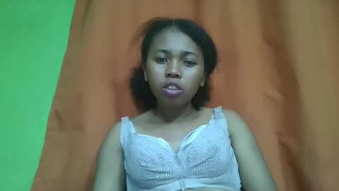 vierge28430 online show from April 24, 2026, 2:41 pm