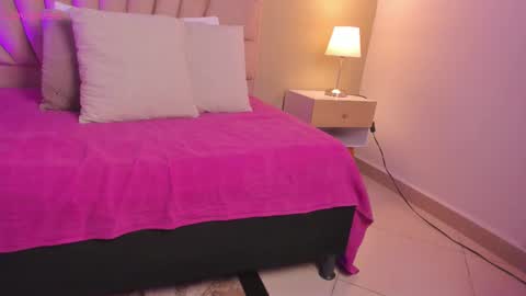 Snapshot of viictoria_becker chatting on February 26, 2026, 11:53 am Victoria online show from February 26, 2026, 11:53 am