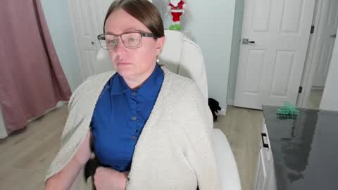 Ukrainian-woman online show from December 16, 2024, 6:16 pm