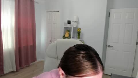 Ukrainian-woman online show from March 8, 2025, 4:50 pm