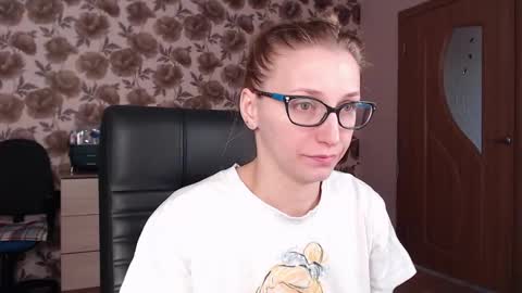 Snapshot of vikaericka chatting on January 21, 2025, 9:13 am Vika online show from January 21, 2025, 9:13 am