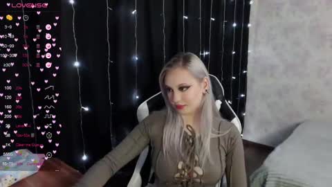 Snapshot of vikapowers chatting on March 1, 2025, 12:01 pm vikapowers online show from March 1, 2025, 12:01 pm