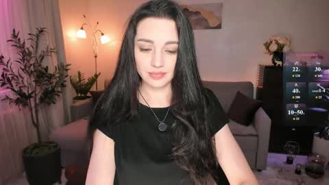 Snapshot of vikibellson chatting on May 31, 2026, 5:20 pm Viki Bellson online show from May 31, 2026, 5:20 pm