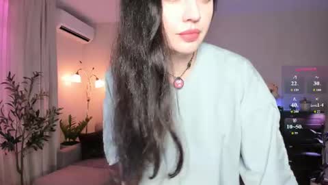 Snapshot of vikibellson chatting on June 13, 2026, 7:23 pm Viki Bellson online show from June 13, 2026, 7:23 pm