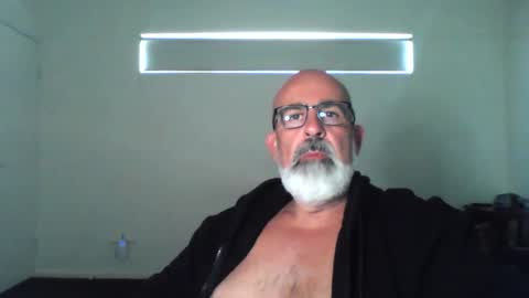 Snapshot of viking666aaa chatting on April 12, 2026, 5:01 am Viking666 here to play not to pay ladies online show from April 12, 2026, 5:01 am