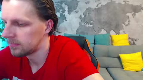 vikingchrisss online show from April 14, 2026, 7:58 am