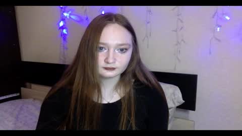 vikippink online show from October 6, 2025, 12:13 pm