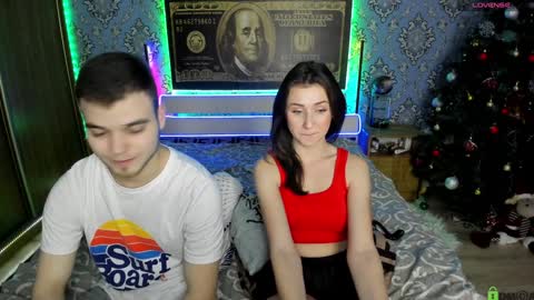 Snapshot of vikki_and_george chatting on January 14, 2025, 10:55 pm vikki and george online show from January 14, 2025, 10:55 pm