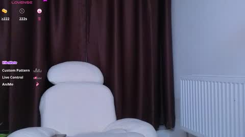 Snapshot of viksinite chatting on February 21, 2026, 8:21 pm Vixi online show from February 21, 2026, 8:21 pm